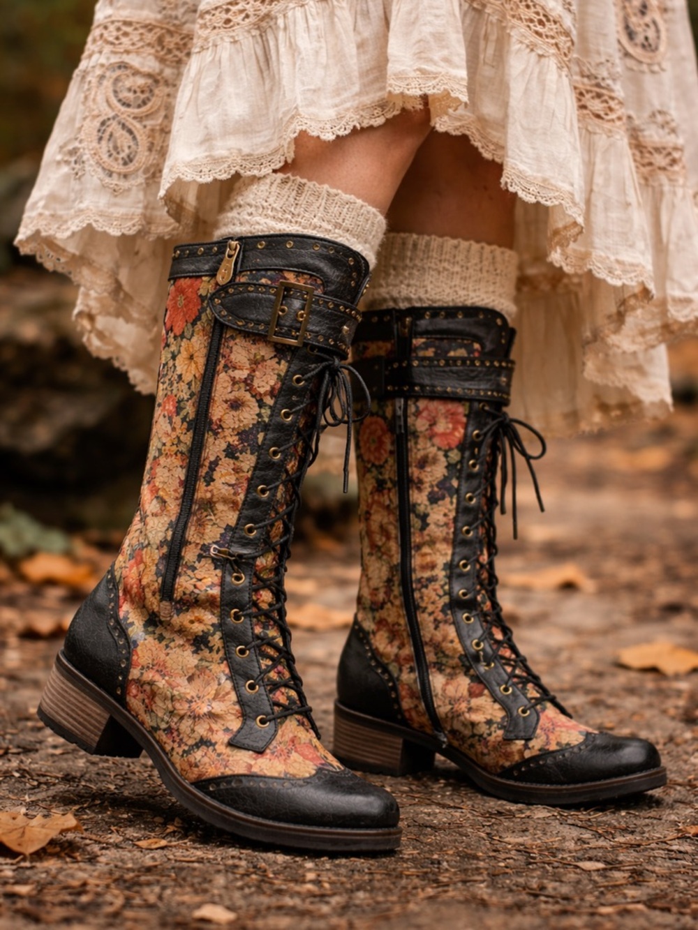 L’Artiste Floral Lace-Up Boots | Boho Vintage Style | Size 38, 7 EUC
